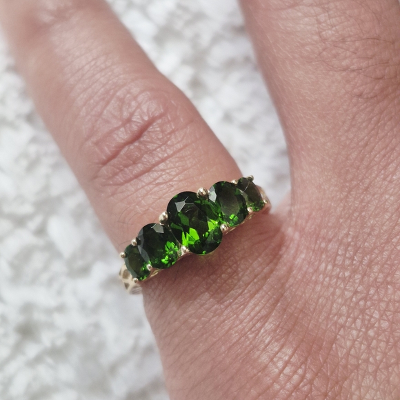 Vintage 10k Yellow Gold Chrome Diopside Three Stone Cocktail Ring - Picture 4 of 9